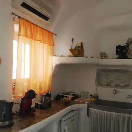 Hotell Moments Adamantas (Milos)