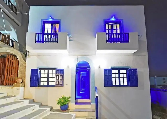 Moments Adamantas (Milos)