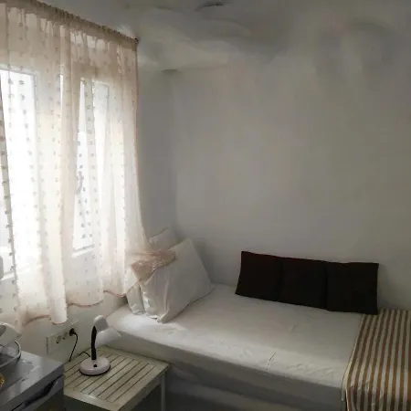 Hotel Moments Adamantas (Milos)