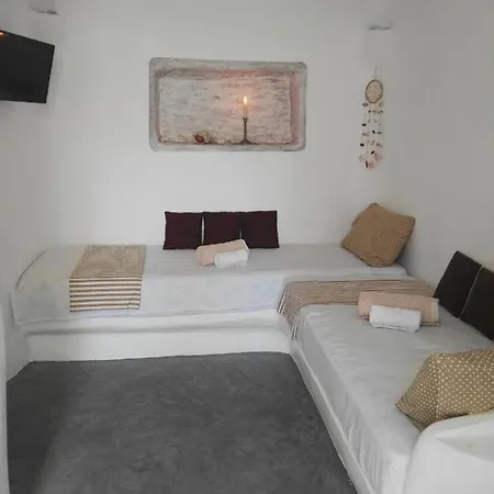 Moments * Adamantas (Milos)
